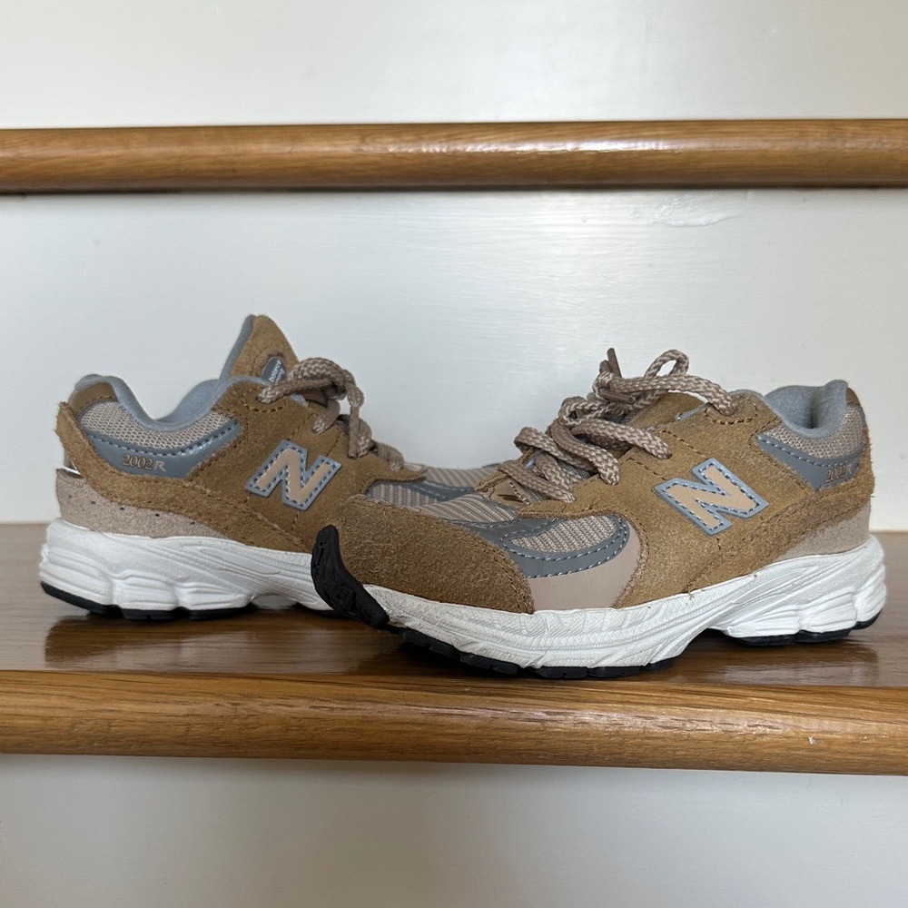 New Balance Kids' Tan and Gray Sneakers 2002R size 10 toddler boy